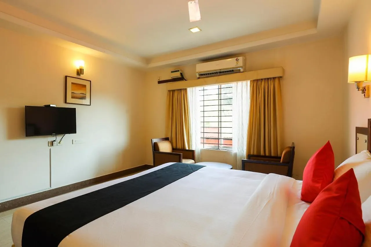 Capital O 68980 Hotel Souparnika Kollam 3*,  India
